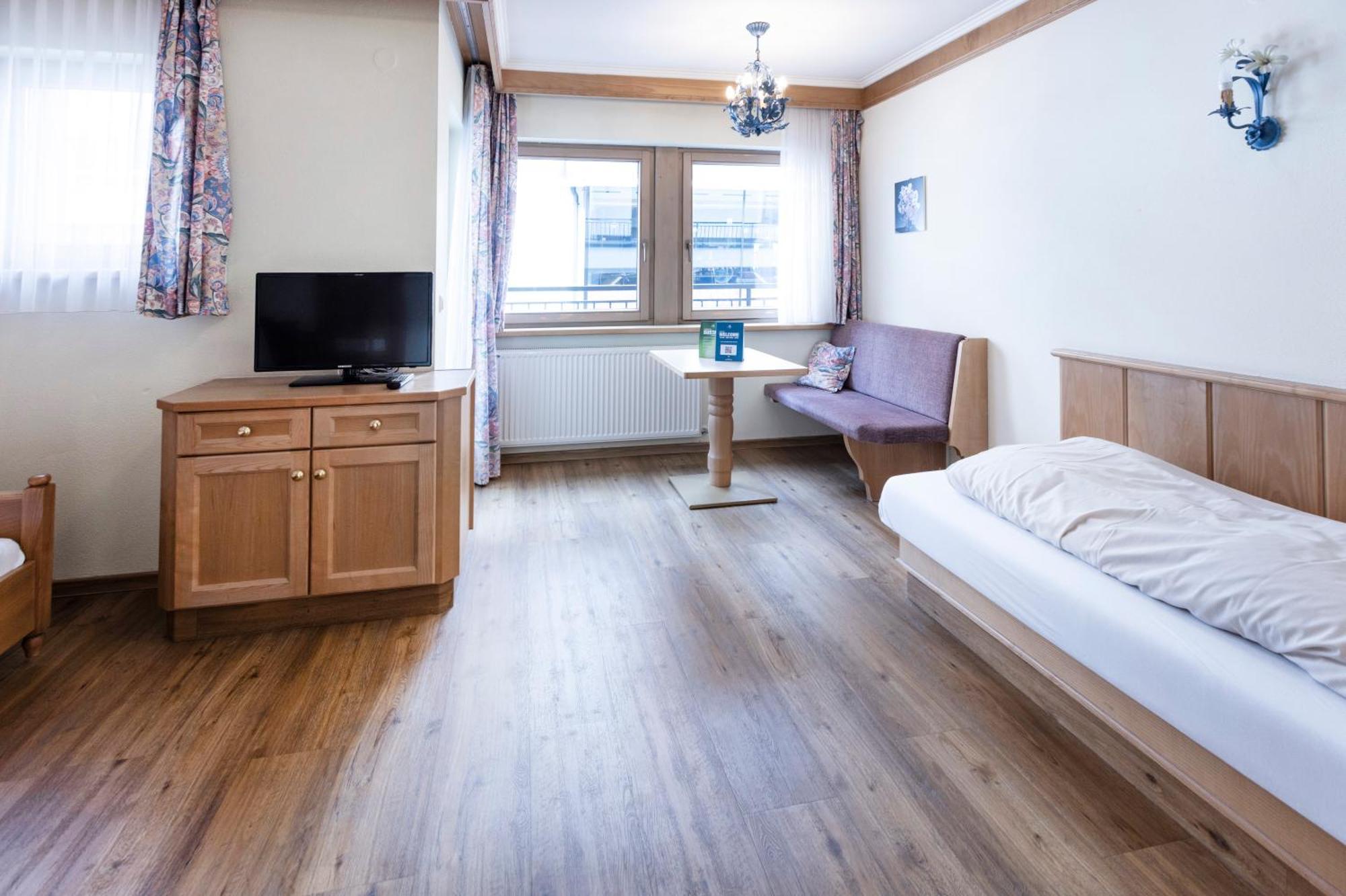 Heart Hotel Nordstern 메이른호픈 외부 사진